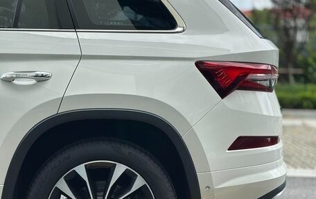 Skoda Kodiaq, 2024 год, 3 490 000 рублей, 24 фотография