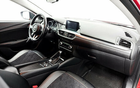 Mazda 6, 2018 год, 1 980 000 рублей, 11 фотография