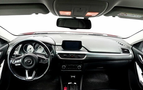 Mazda 6, 2018 год, 1 980 000 рублей, 14 фотография