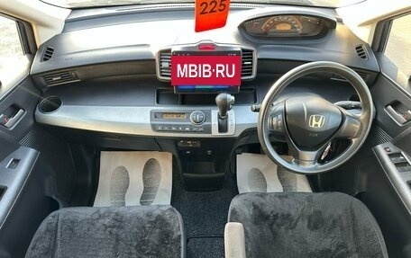 Honda Freed I, 2010 год, 1 089 000 рублей, 16 фотография