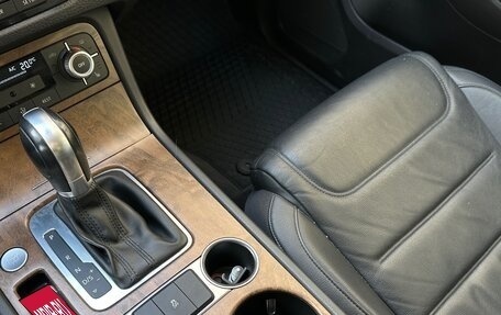 Volkswagen Touareg III, 2016 год, 3 500 000 рублей, 21 фотография