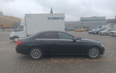 Mercedes-Benz E-Класс, 2019 год, 2 690 000 рублей, 3 фотография