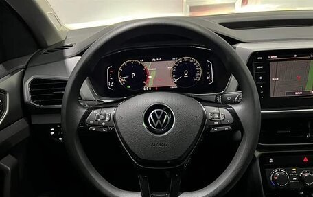 Volkswagen T-Cross I, 2022 год, 1 749 000 рублей, 9 фотография