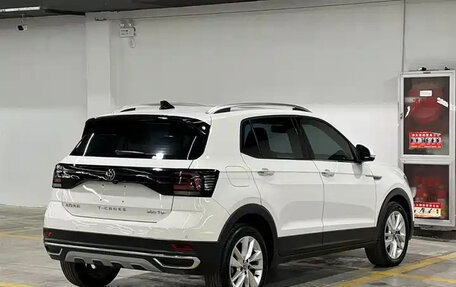 Volkswagen T-Cross I, 2022 год, 1 749 000 рублей, 4 фотография