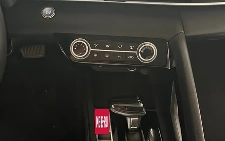 Hyundai Elantra, 2022 год, 1 390 855 рублей, 8 фотография