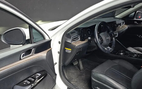 KIA K5, 2022 год, 2 400 000 рублей, 9 фотография