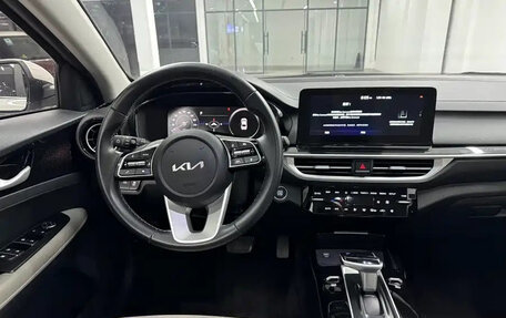 KIA K3, 2023 год, 1 395 000 рублей, 12 фотография