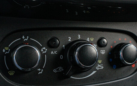 Renault Sandero II рестайлинг, 2019 год, 1 099 000 рублей, 17 фотография