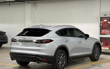 Mazda CX-4, 2021 год, 2 250 000 рублей, 4 фотография