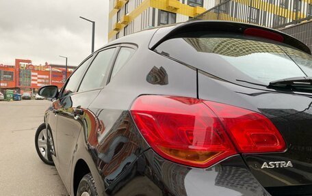 Opel Astra J, 2010 год, 749 000 рублей, 10 фотография