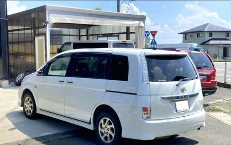 Toyota ISis I, 2013 год, 1 170 000 рублей, 3 фотография