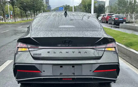 Hyundai Elantra, 2024 год, 1 100 000 рублей, 6 фотография