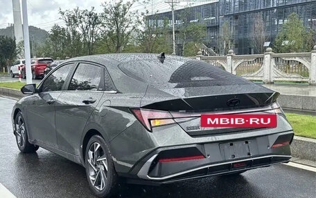 Hyundai Elantra, 2024 год, 1 100 000 рублей, 5 фотография