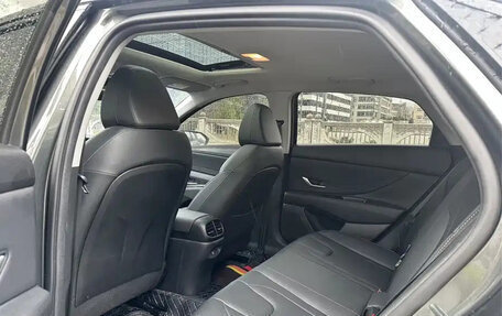 Hyundai Elantra, 2024 год, 1 100 000 рублей, 12 фотография