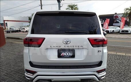 Toyota Land Cruiser, 2024 год, 13 000 000 рублей, 3 фотография