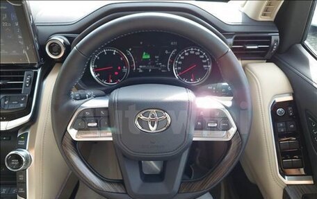 Toyota Land Cruiser, 2024 год, 13 000 000 рублей, 7 фотография