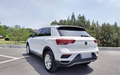 Volkswagen T-Roc I, 2022 год, 1 520 010 рублей, 7 фотография