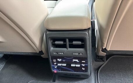 Porsche Macan, 2025 год, 11 868 766 рублей, 21 фотография