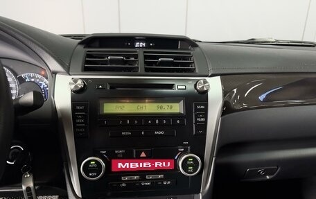 Toyota Camry, 2014 год, 1 780 000 рублей, 13 фотография