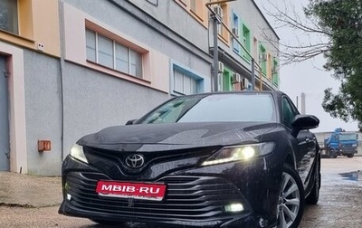 Toyota Camry, 2019 год, 2 850 000 рублей, 1 фотография