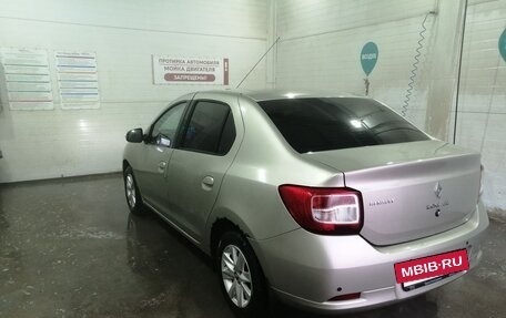 Renault Logan II, 2018 год, 790 000 рублей, 3 фотография