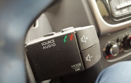 Renault Logan II, 2018 год, 790 000 рублей, 7 фотография