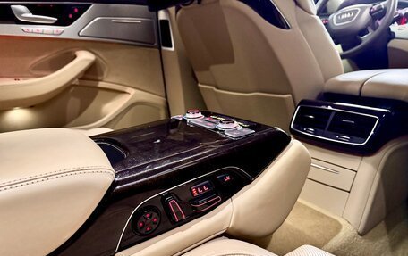 Audi A8, 2015 год, 3 300 000 рублей, 9 фотография