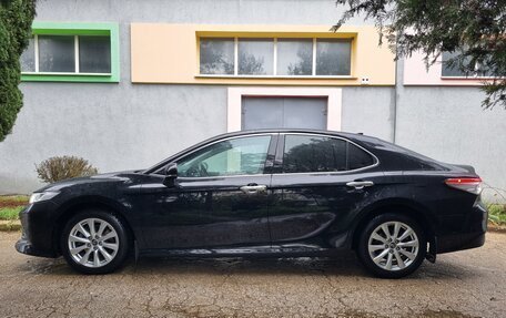 Toyota Camry, 2019 год, 2 850 000 рублей, 10 фотография