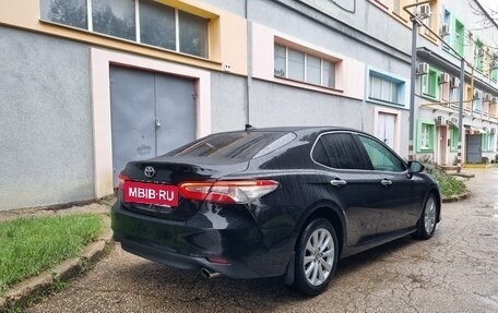 Toyota Camry, 2019 год, 2 850 000 рублей, 18 фотография