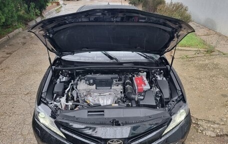 Toyota Camry, 2019 год, 2 850 000 рублей, 21 фотография