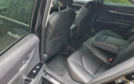 Toyota Camry, 2019 год, 2 850 000 рублей, 27 фотография