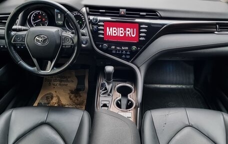 Toyota Camry, 2019 год, 2 850 000 рублей, 32 фотография