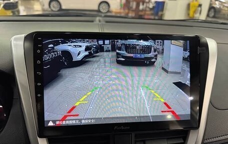 Toyota Yaris XP150 рестайлинг, 2022 год, 960 000 рублей, 11 фотография