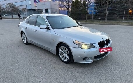 BMW 5 серия, 2003 год, 850 000 рублей, 8 фотография