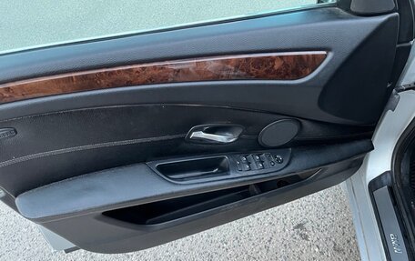 BMW 5 серия, 2003 год, 850 000 рублей, 17 фотография