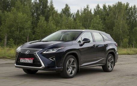 Lexus RX IV рестайлинг, 2018 год, 4 350 000 рублей, 1 фотография