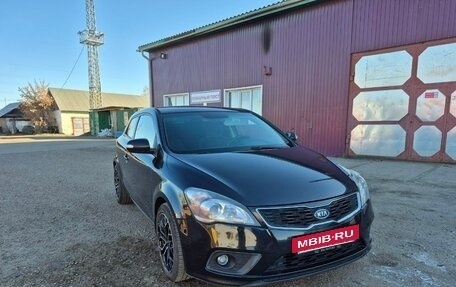 KIA cee'd I рестайлинг, 2011 год, 820 000 рублей, 9 фотография