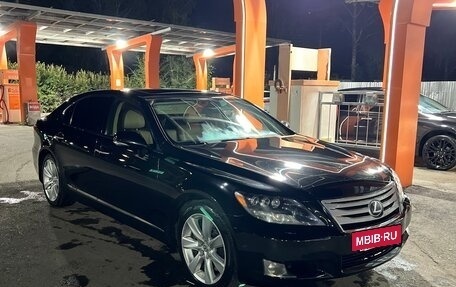 Lexus LS IV, 2011 год, 1 850 000 рублей, 3 фотография