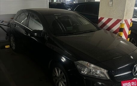 Mercedes-Benz A-Класс, 2015 год, 1 750 000 рублей, 3 фотография