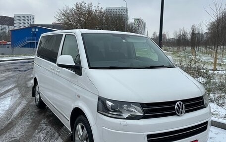 Volkswagen Multivan T5, 2014 год, 2 150 000 рублей, 2 фотография