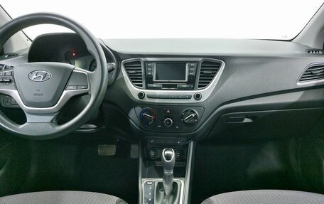 Hyundai Solaris II рестайлинг, 2018 год, 1 099 000 рублей, 12 фотография