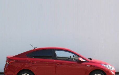 Hyundai Solaris II рестайлинг, 2017 год, 959 000 рублей, 4 фотография