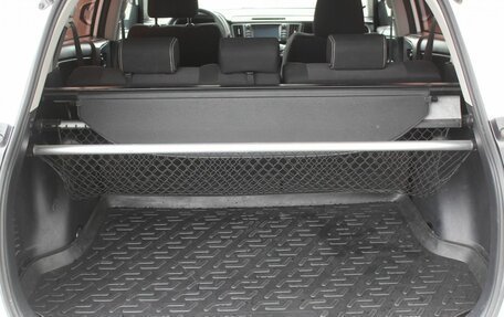 Toyota RAV4, 2018 год, 2 099 000 рублей, 21 фотография