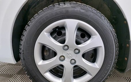 Hyundai Solaris II рестайлинг, 2012 год, 769 000 рублей, 18 фотография