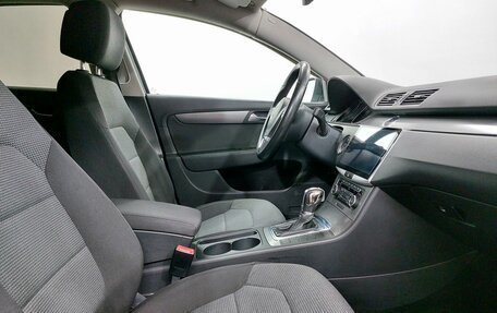 Volkswagen Passat B7, 2011 год, 899 000 рублей, 13 фотография