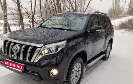 Toyota Land Cruiser Prado 150 рестайлинг 2, 2017 год, 3 490 000 рублей, 3 фотография
