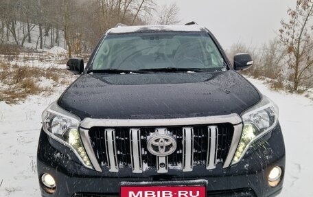 Toyota Land Cruiser Prado 150 рестайлинг 2, 2017 год, 3 490 000 рублей, 17 фотография