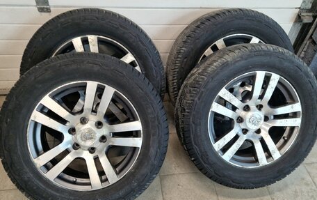 Toyota Land Cruiser Prado 150 рестайлинг 2, 2017 год, 3 490 000 рублей, 36 фотография