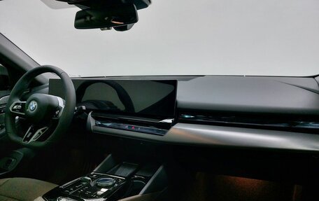 BMW 5 серия, 2025 год, 9 200 000 рублей, 15 фотография