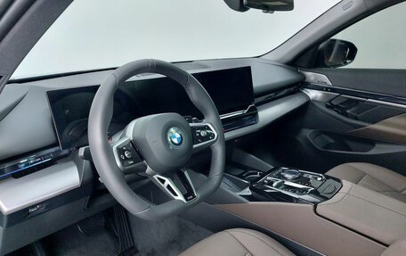 BMW 5 серия, 2025 год, 9 200 000 рублей, 12 фотография